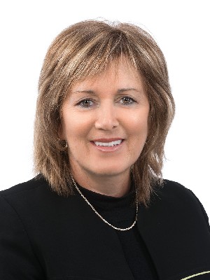 Monique Dolbec