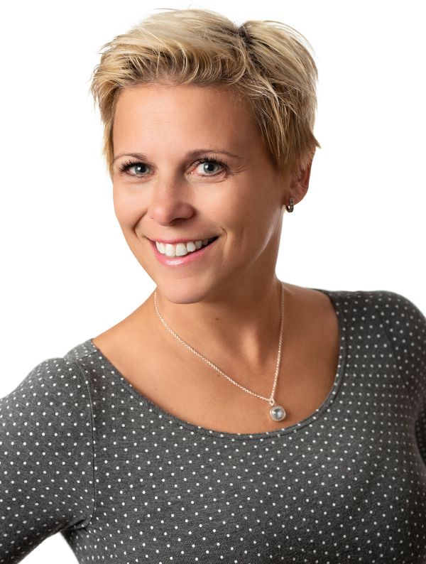 Annie Théroux
